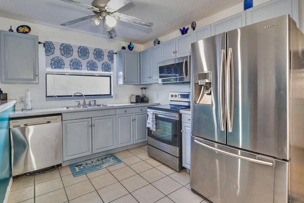 Farm House Retreat Park your RV Camp in Style in Seffner (FL) reviews