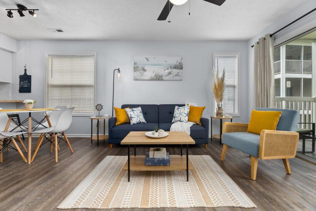 Fully equipped 2BR 2BA with King Bed in heart of MB, Myrtle Beach