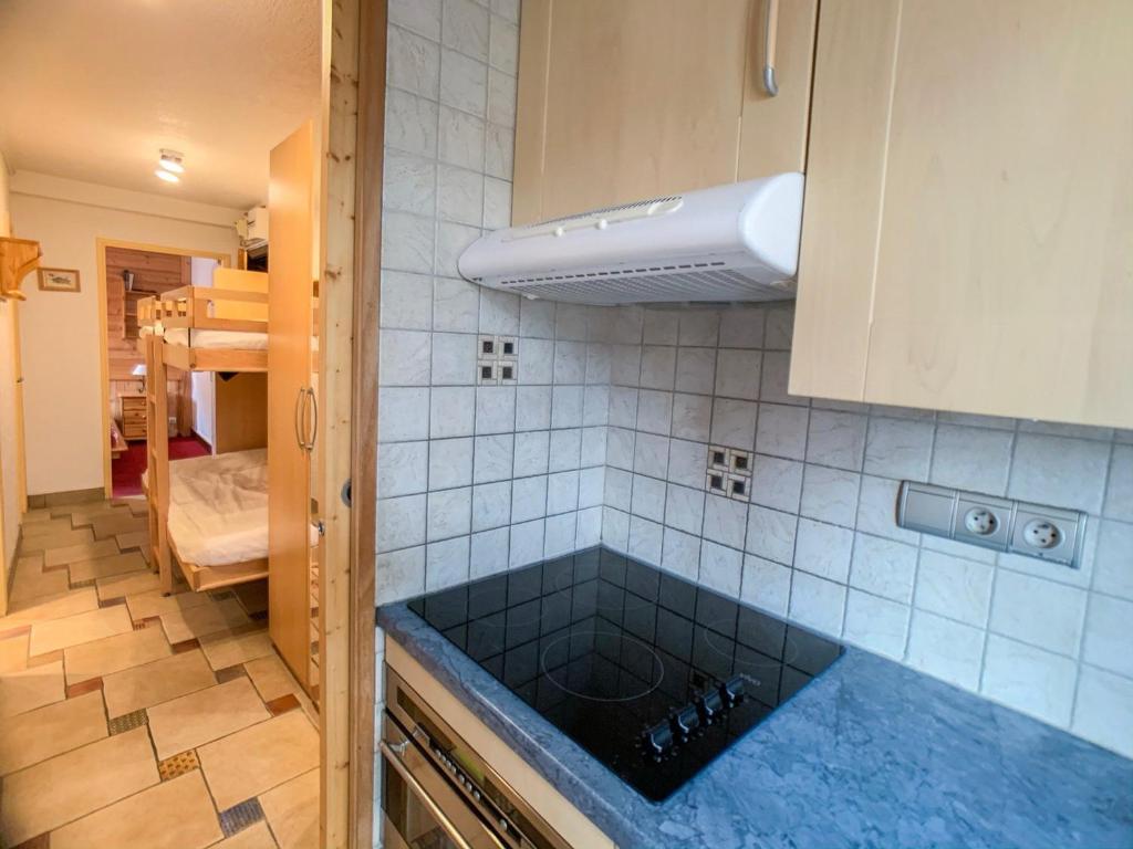 Appartement lumineux proche pistes et commerces, balcon, 6 personnes, parking - FR-1-502-468 - 3