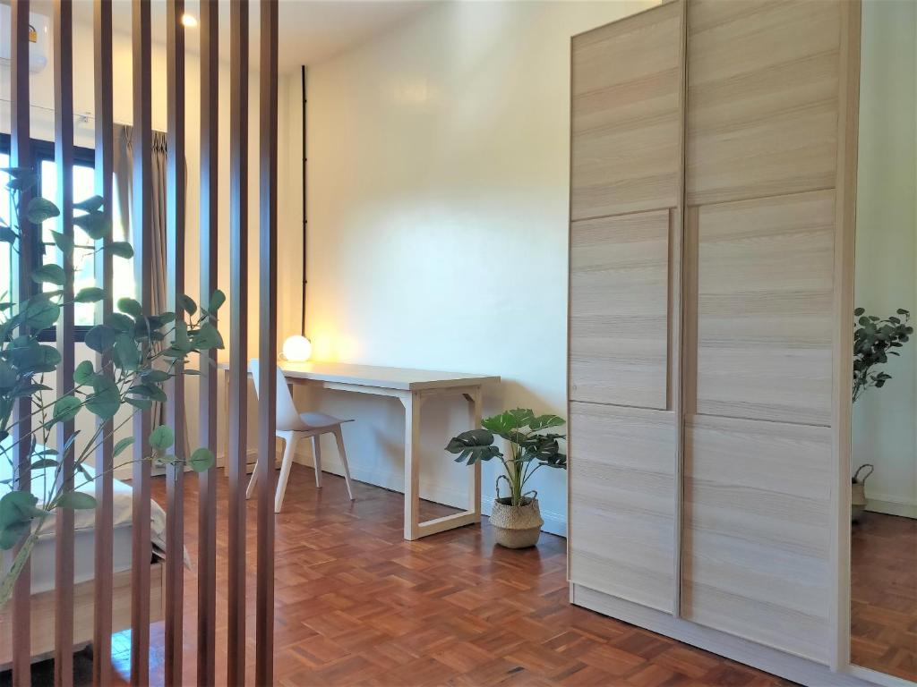 Private&Cozy Townhouse near "Lanmuang Market"