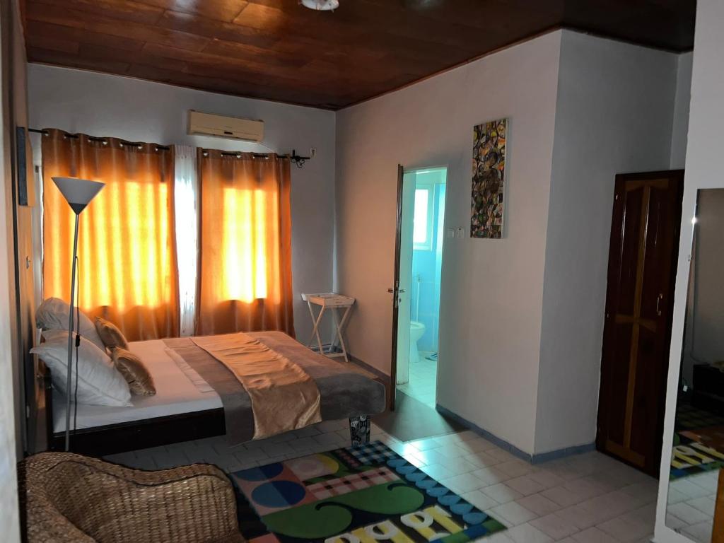  MICASO Guest House , Limbe, Camarões . Reserve seu hotel agora  mesmo!