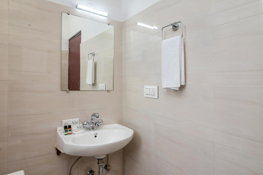 Muscatel Roma - 400 Mts from Mall Road photo