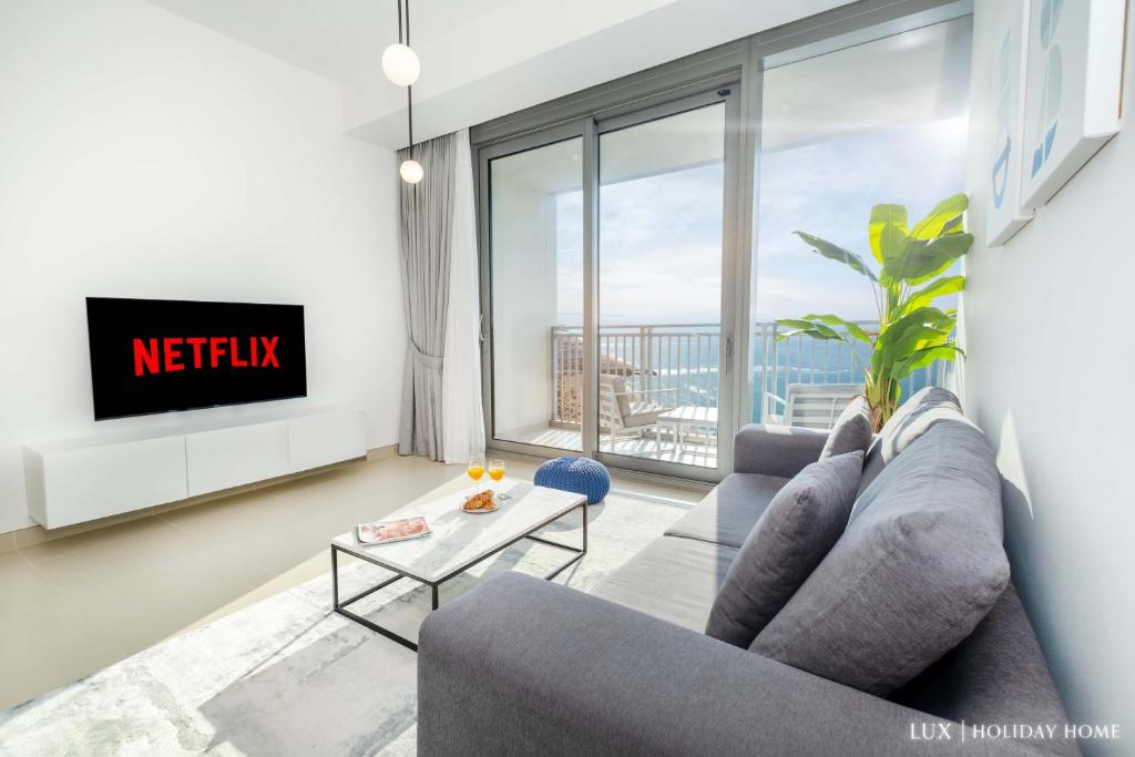 LUX 52 42 Deluxe Island view suite photo