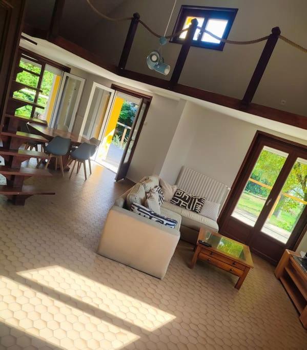 Grande et agréable maison pour 5 à 10 personnes