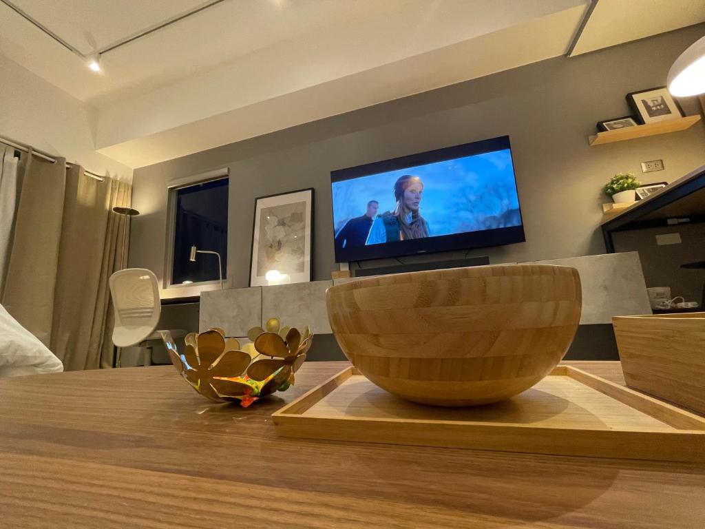 8 Sun Staycation — Hotel in Manila