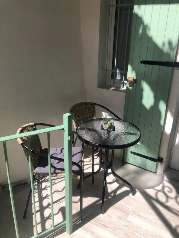 Vieil Antibes, ravissant 2p avec petite terrasse - 4