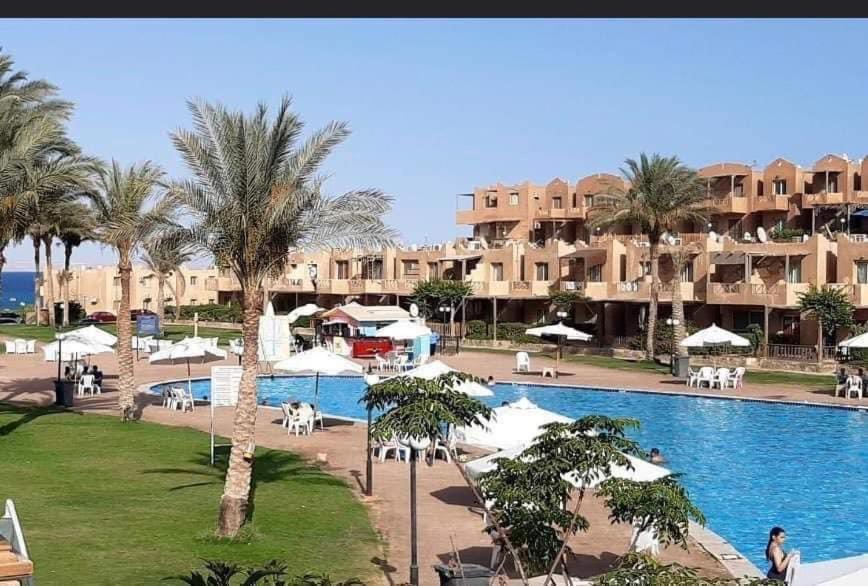 Chalet Ground floor two bedrooms With largeTerrace In Stella Di Mare sea view Ain El Sokhna for Fami photo
