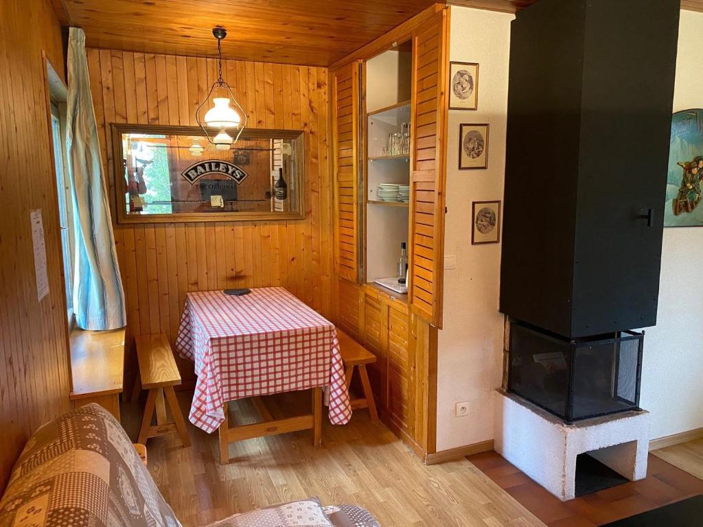 Appartement au centre de La Clusaz avec balcon, ascenseur et casier à skis - FR-1-459-197 - 3