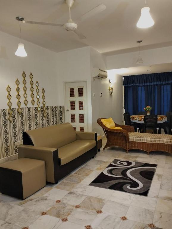 CENTURY SURIA APPTMENT photo