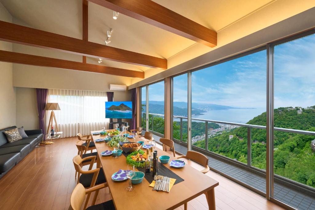 Suite Villa Ocean View Minami-Atami, Atami