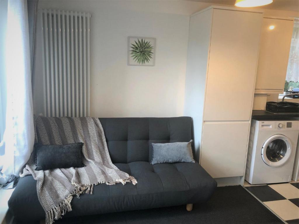Jem in Leyton apartment — Hotel in London