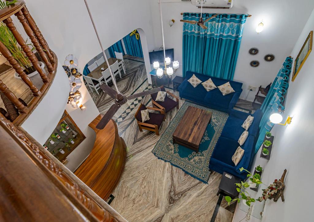 GR Stays 4bhk Private Villa with Private Jacuzzi Pool BAGA photo