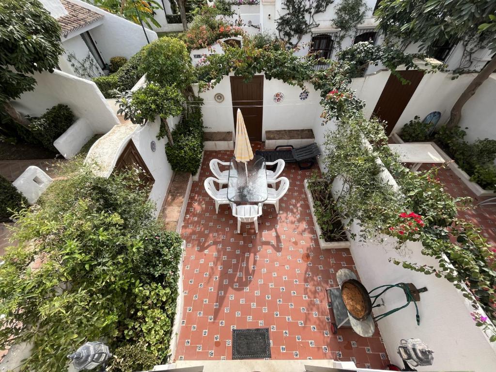 Estepona - Playa - Villa 2 dormitorios en urbanización cerca del mar Alb4, Estepona