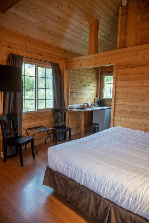 Alaska Glacier Lodge photo