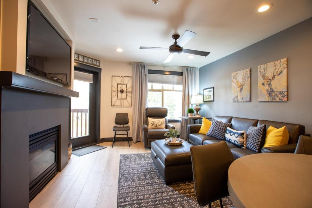 1303 - Two Bedroom Deluxe Eagle Springs West condo, Solitude