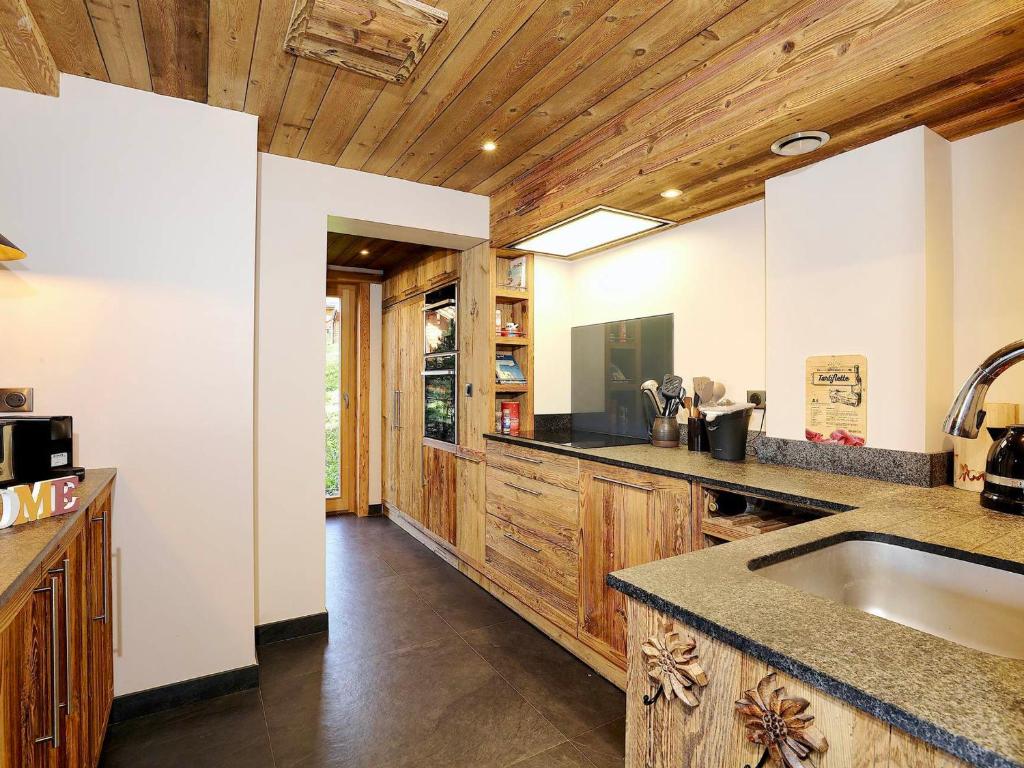 Grand chalet de luxe 14 pers - La Tania avec billard et sauna - FR-1-575-20 - 5