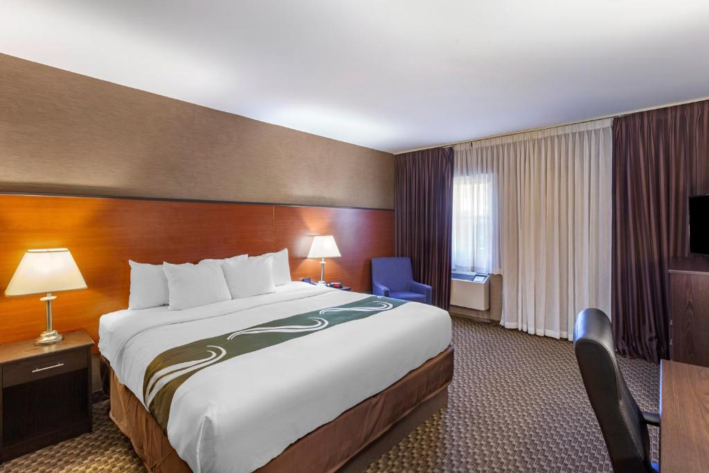 Quality Inn Toronto Airport Park And Fly www.agoda.com