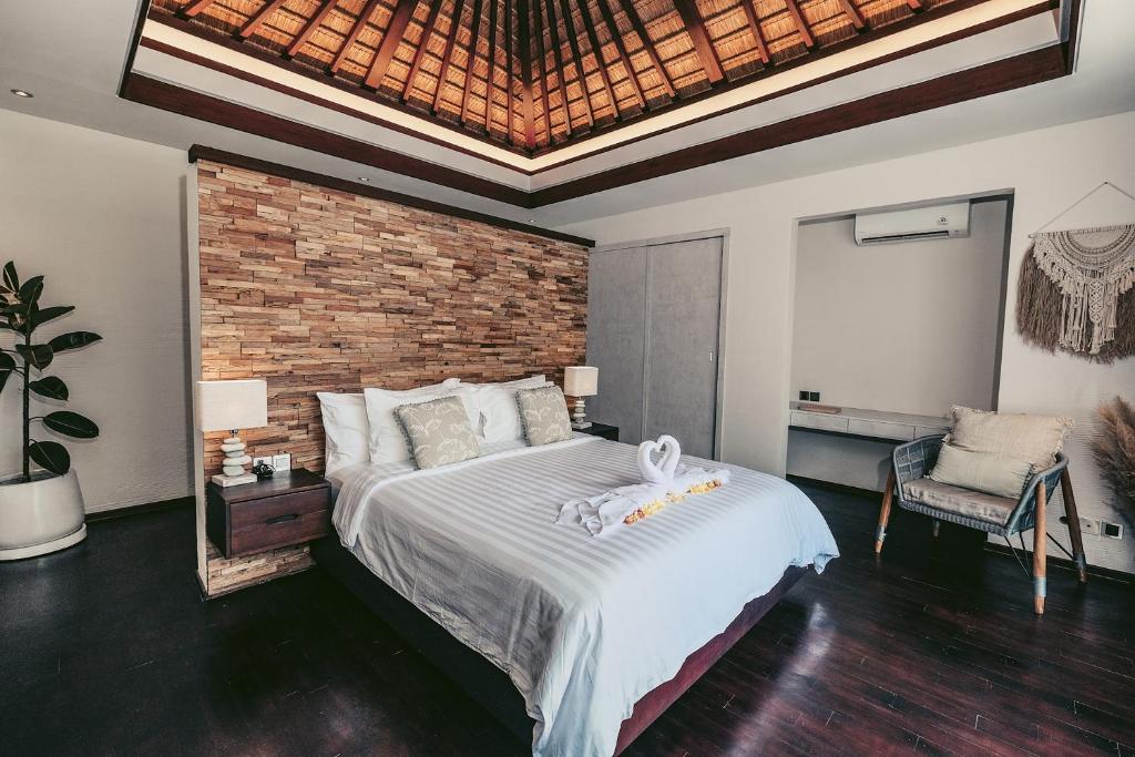 Sunset Palms Beach Villa