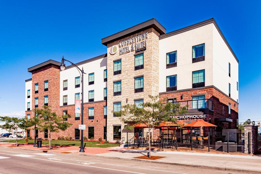 Cobblestone Hotel & Suites - Superior Duluth, Superior