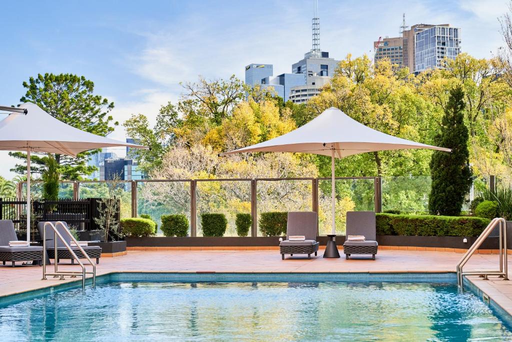 スイミングプール