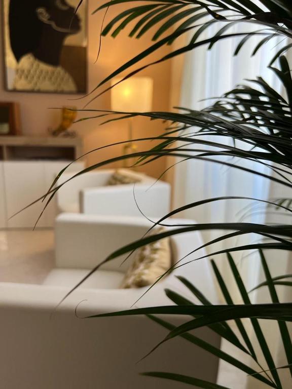 TIZIANA'S HOUSE - 1