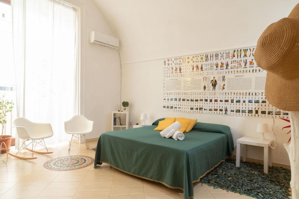 Neapolitan style apartment — Hotel in Naples