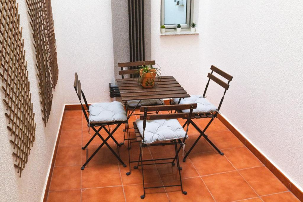 Apartment with a patio in Las Canteras, Las Palmas de Gran Canaria