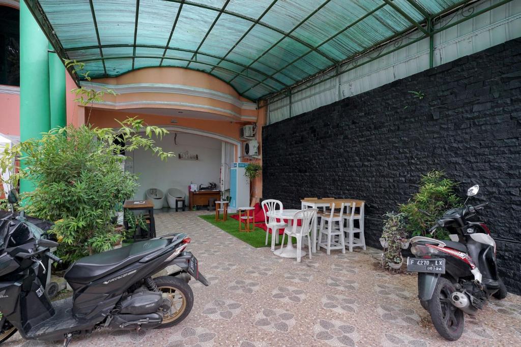 RedDoorz Syariah near Exit Toll Puncak