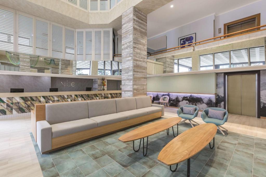 Vibe Hotel Gold Coast Lobby