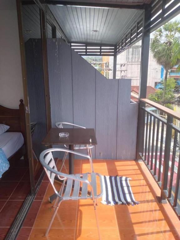 Kamala bay inn photo