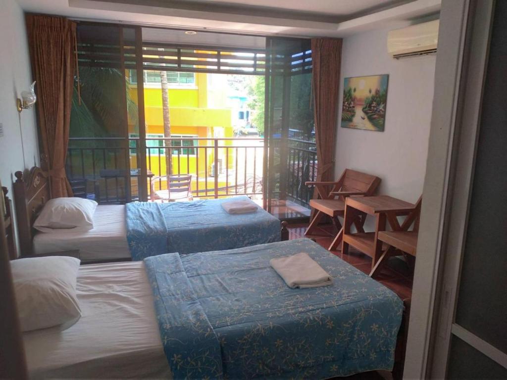 Kamala bay inn photo