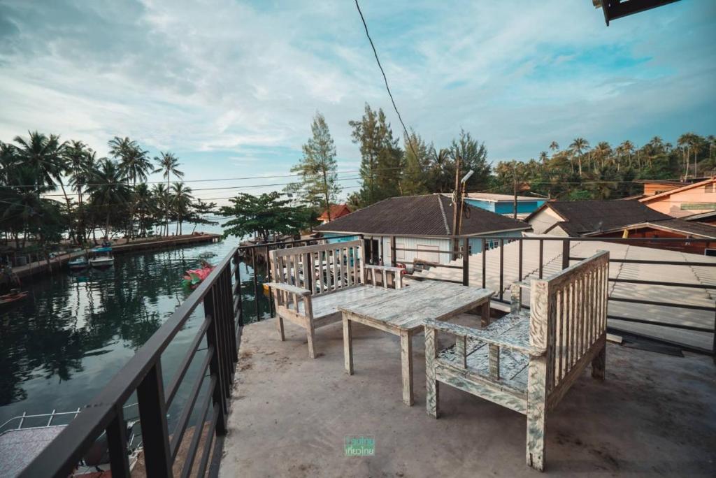 Klongmad Hostel Kohkood คลองมาดโฮสเทล photo
