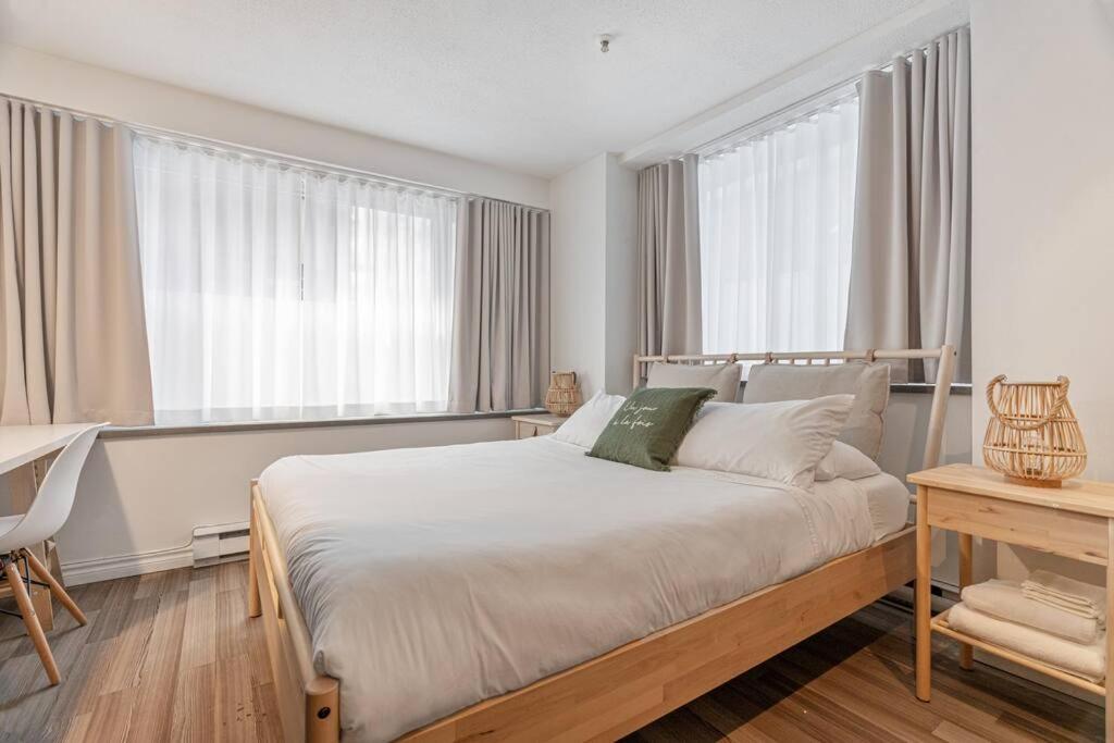 Initial / Cozy / Centre-Ville, Quebec