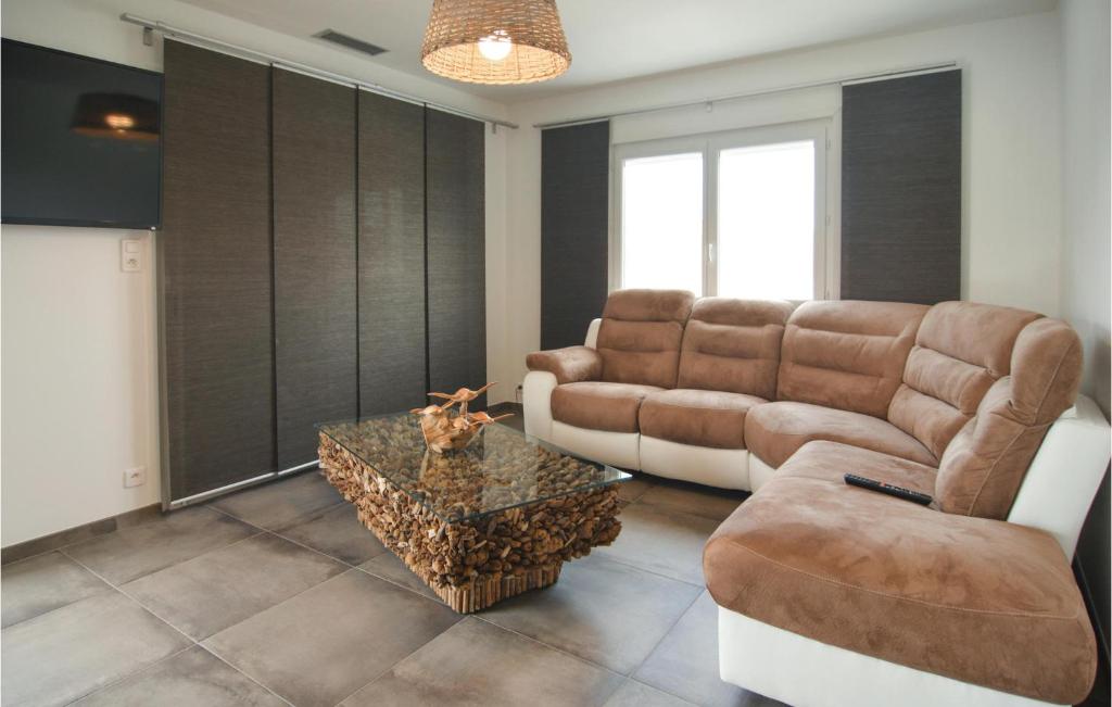 Beautiful Home In Agde - 3