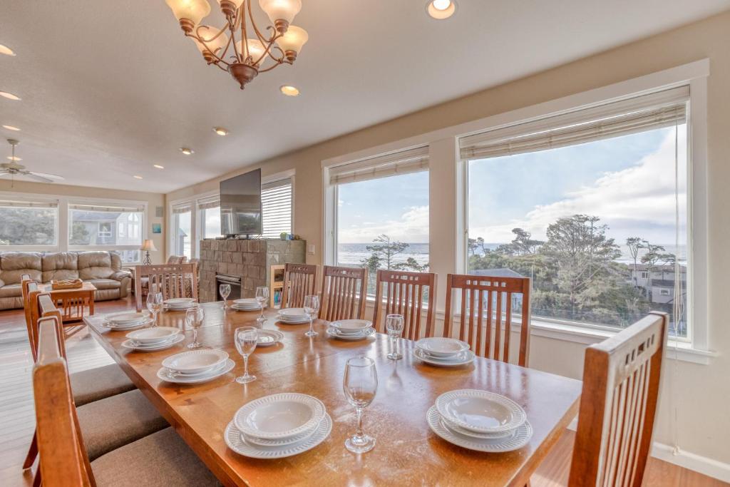 Just for the Halibut, Lincoln City