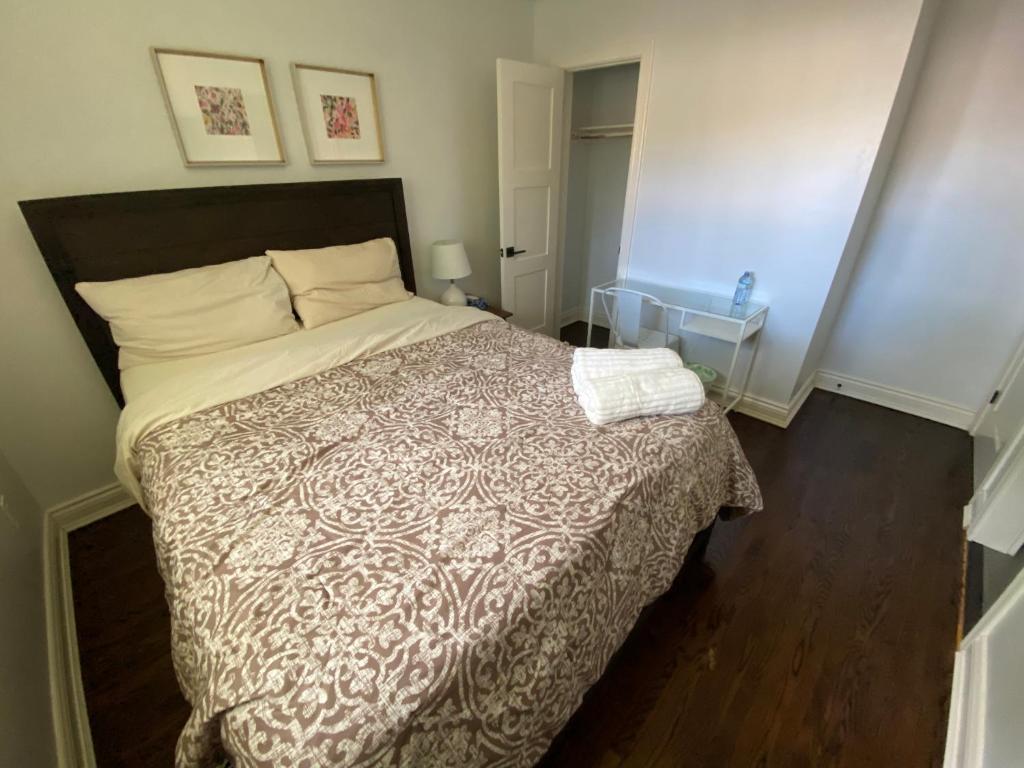 Yonge and Finch Subway !P Cozy & Quiet Private Bdr with Private Bathroom photo