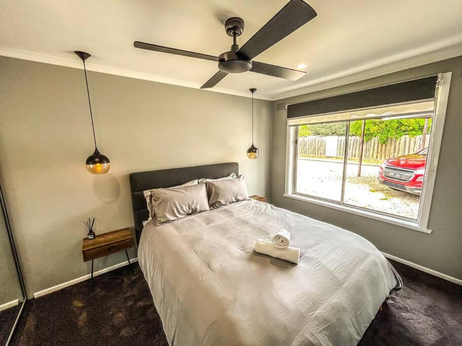 Stylish Geelong West Unit photo