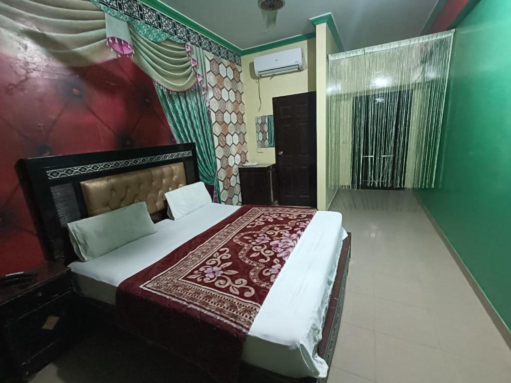 New Hajveri Hotel Lahore photo