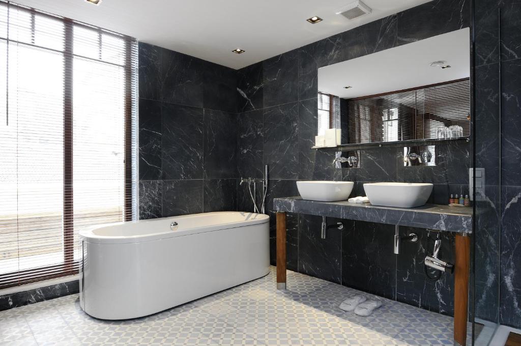 ระเบียง/ชานเรือน