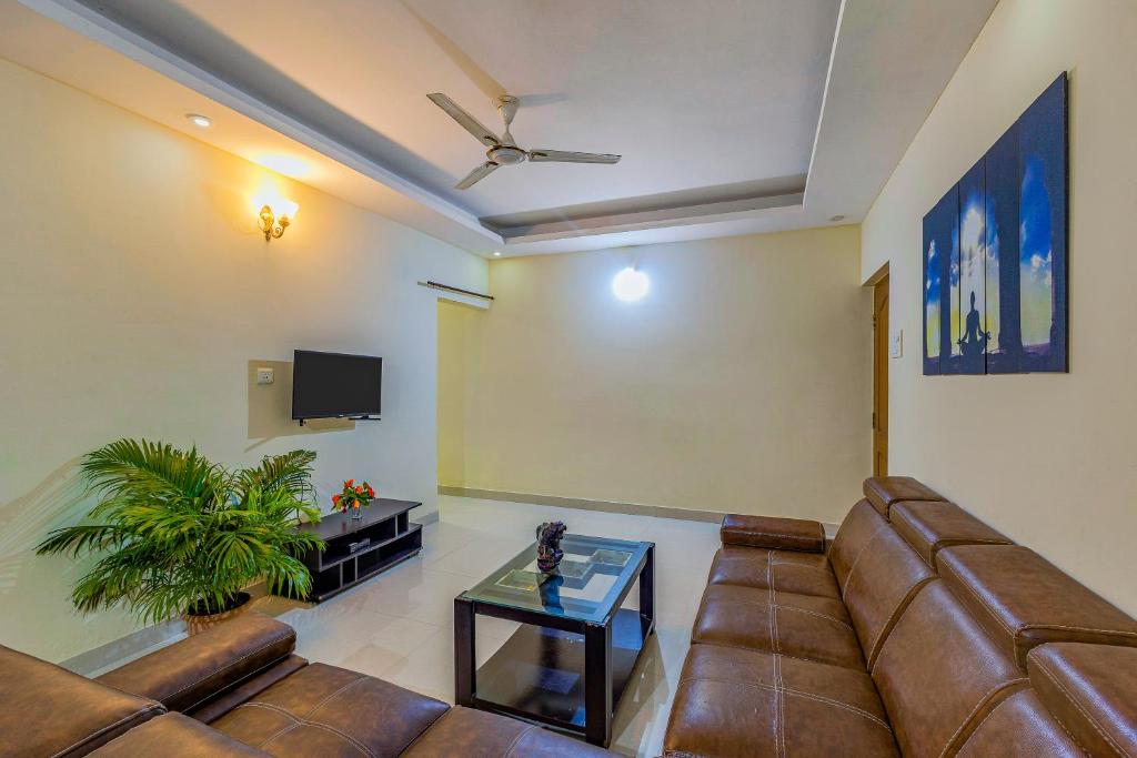 2BHK Stunning Apartment with Pool photo