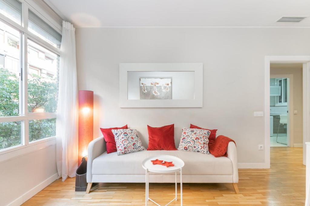 Elegance Barcelona Rentals - 3