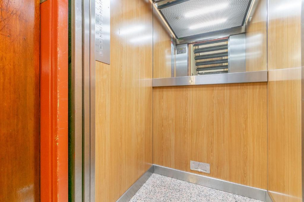 Elegance Barcelona Rentals photo