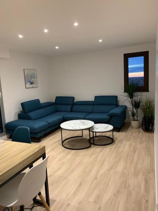 Appartement refait à neuf avec vue sur la ville, Poitiers