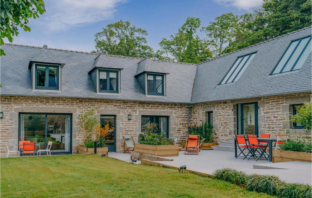 Awesome Home In Concarneau - 1