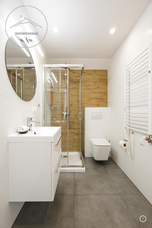 Apartamenty i pokoje Krupowki 16, Na Szczytach photo