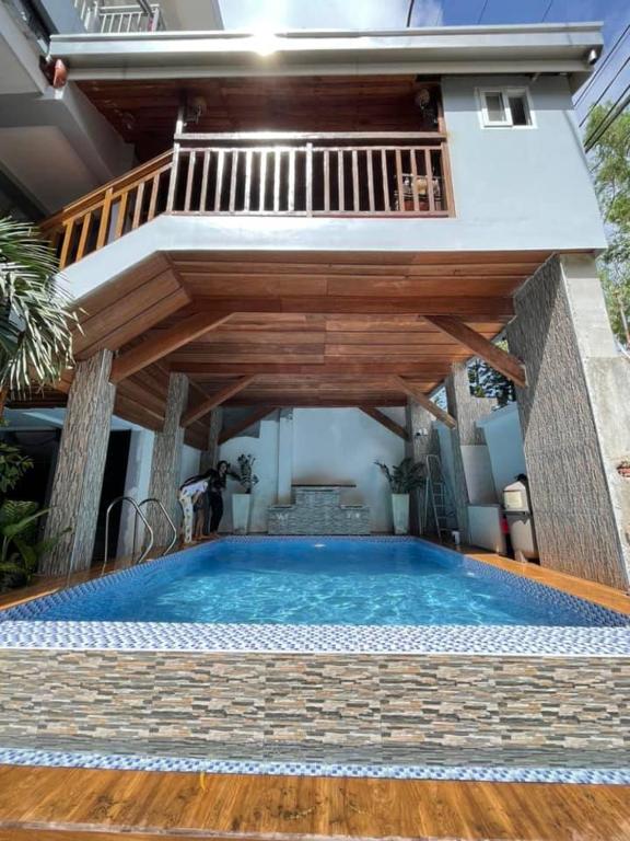 A. Divine's Tagaytay Staycation — Hotel in Tagaytay