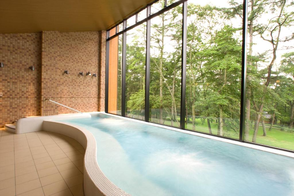 Hot spring bath, Karuizawa Prince Hotel East in Karuizawa