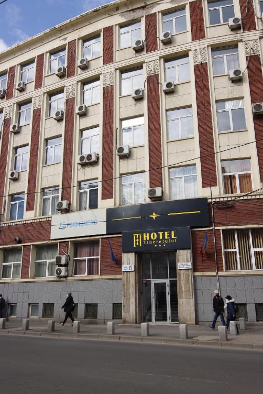 Hotel Tineretului — Hotel in Bucharest