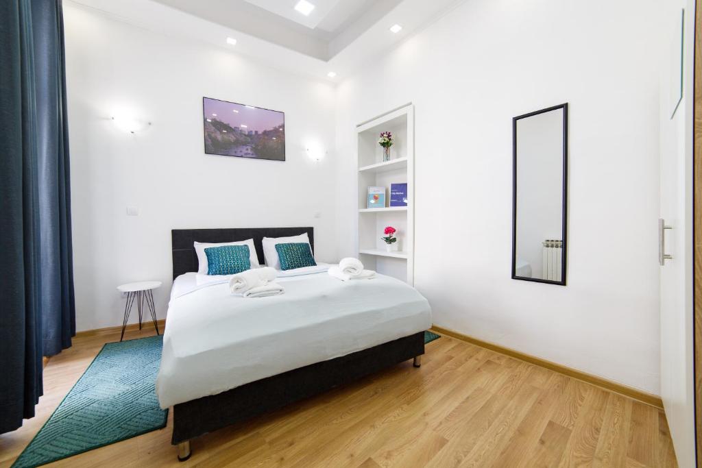 FG Apartments - 3