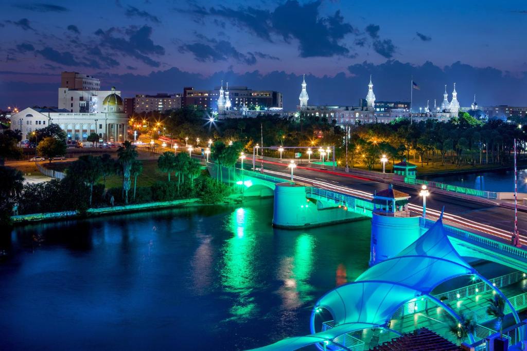 Közeli látványosságok